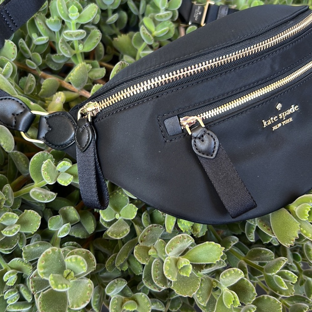 Kate spade chelsea belt bag
